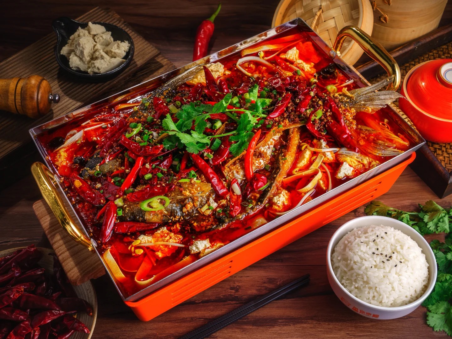 Iron-Grilled Whole Fish 铁盘现烤活鱼